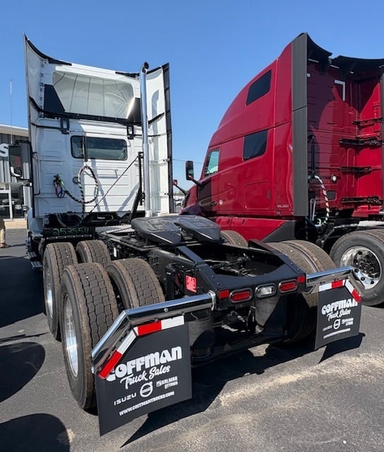 2026 Volvo VNR64T300