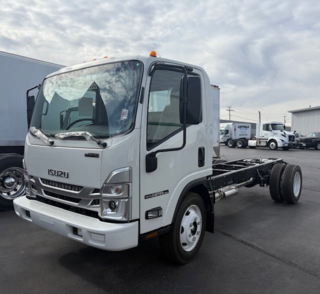 2025 Isuzu NPRGASHD