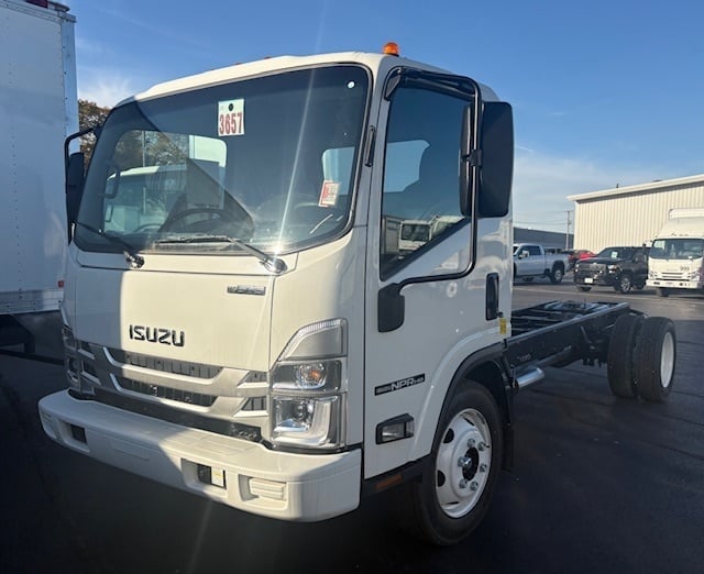 2025 Isuzu NPRGASHD