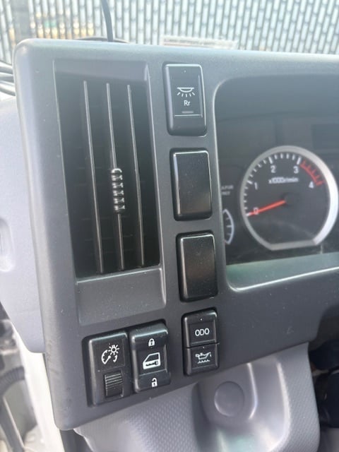 2019 Isuzu NRR DIESEL