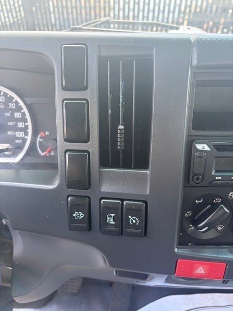 2019 Isuzu NRR DIESEL