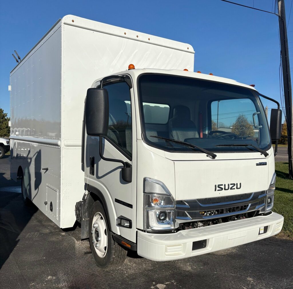 2025 Isuzu NPRGASHD