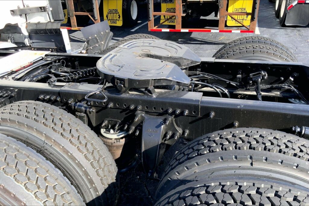 2022 FRG CASCADIA Sleeper