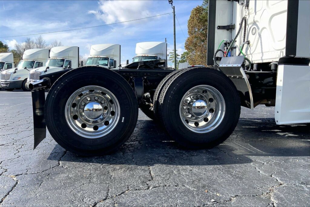 2022 FRG CASCADIA Sleeper