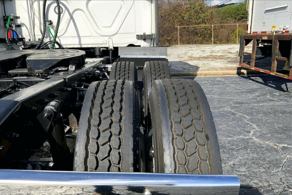 2022 FRG CASCADIA Sleeper