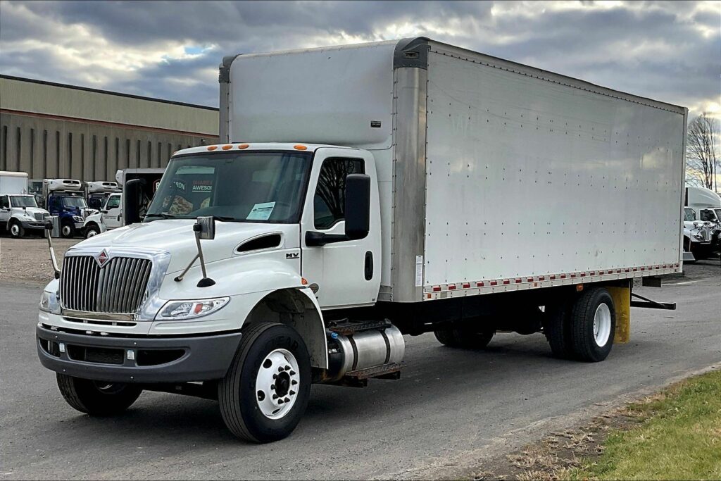 2021 CUM MV607 Medium Conventional