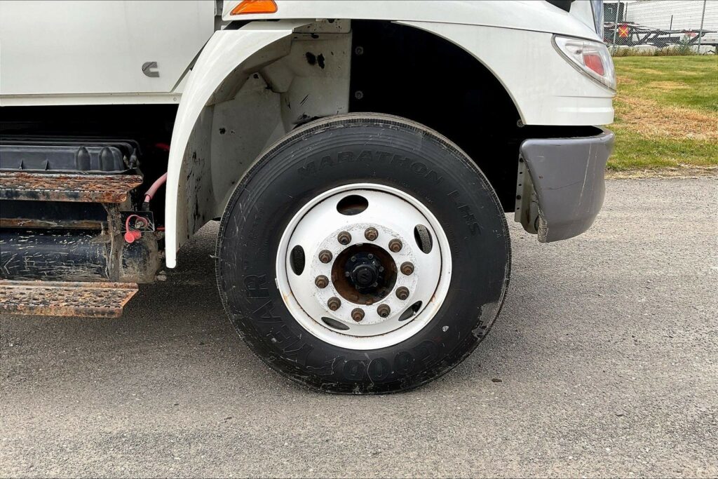 2021 CUM MV607 Medium Conventional