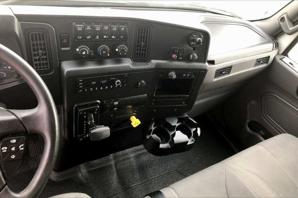 2022 CUM MV607 Medium Conventional