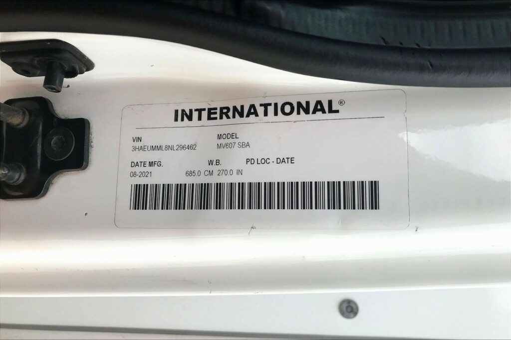 2022 CUM MV607 Medium Conventional