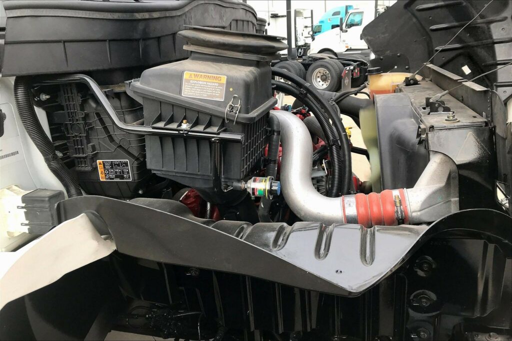 2022 CUM MV607 Medium Conventional