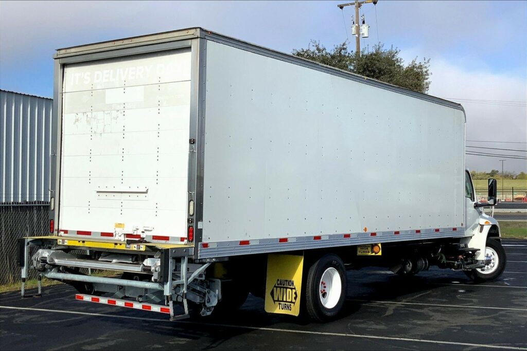 2021 CUM MV607 Medium Conventional