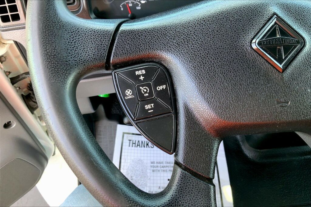 2021 CUM MV607 Medium Conventional