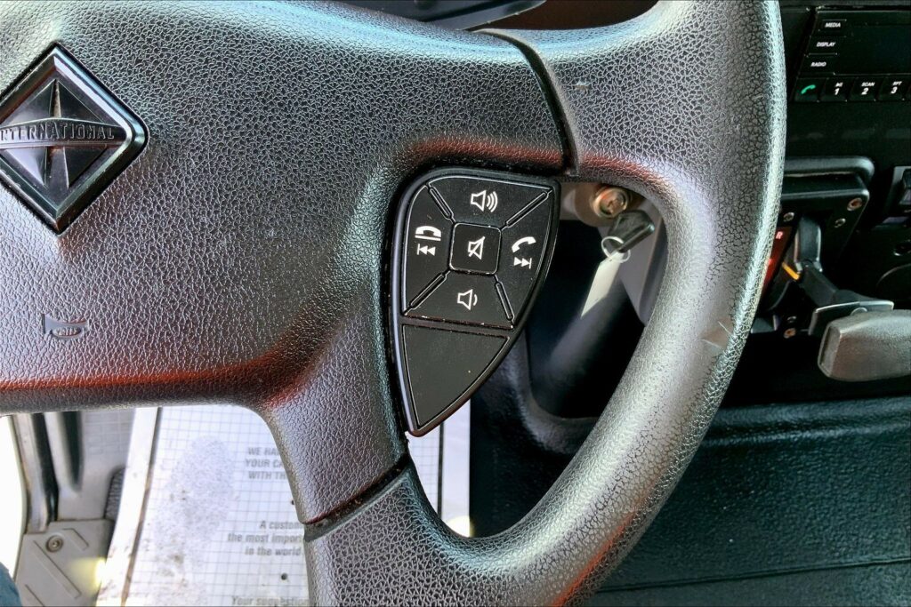 2021 CUM MV607 Medium Conventional