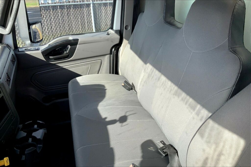 2021 CUM MV607 Medium Conventional