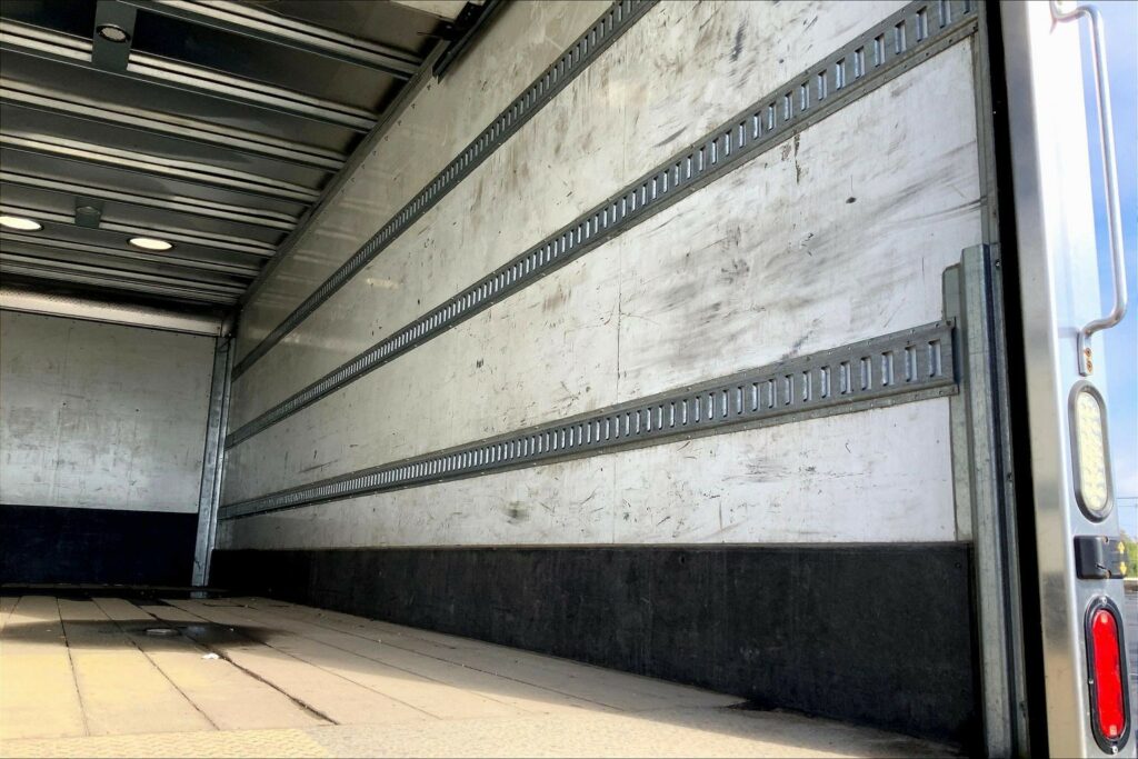 2021 CUM MV607 Medium Conventional