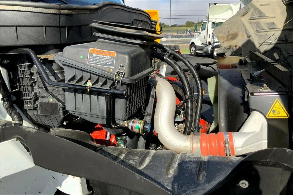 2021 CUM MV607 Medium Conventional