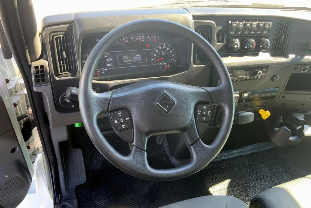 2021 CUM MV607 Medium Conventional