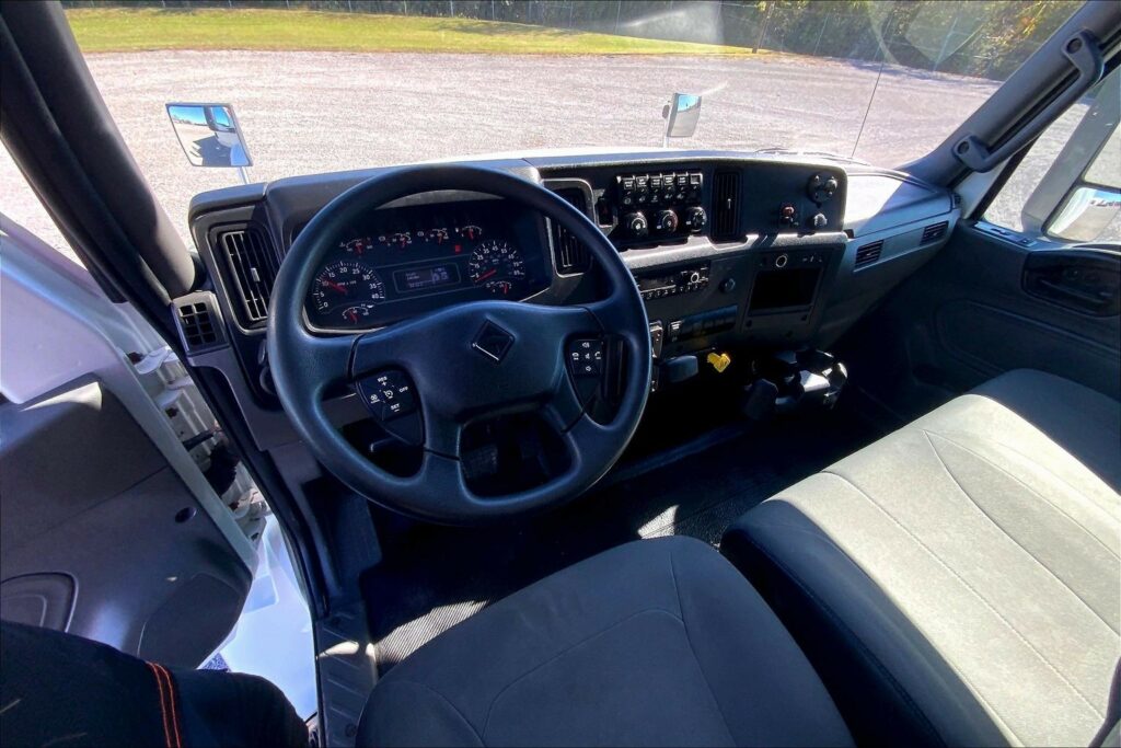 2021 CUM MV607 Medium Conventional