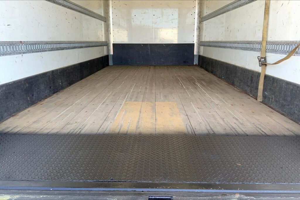 2021 CUM MV607 Medium Conventional