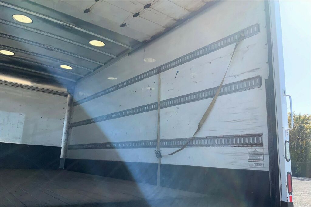 2021 CUM MV607 Medium Conventional