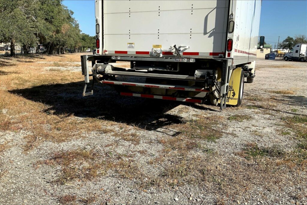 2021 CUM MV607 Medium Conventional