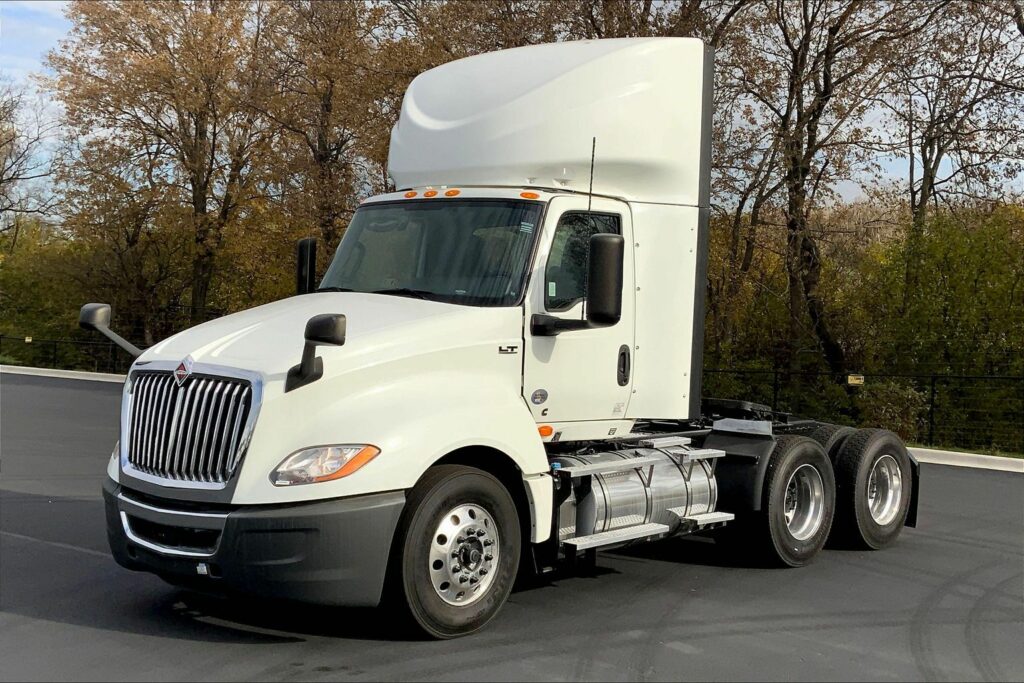 2020 CUM LT625 6×4 Day Cab