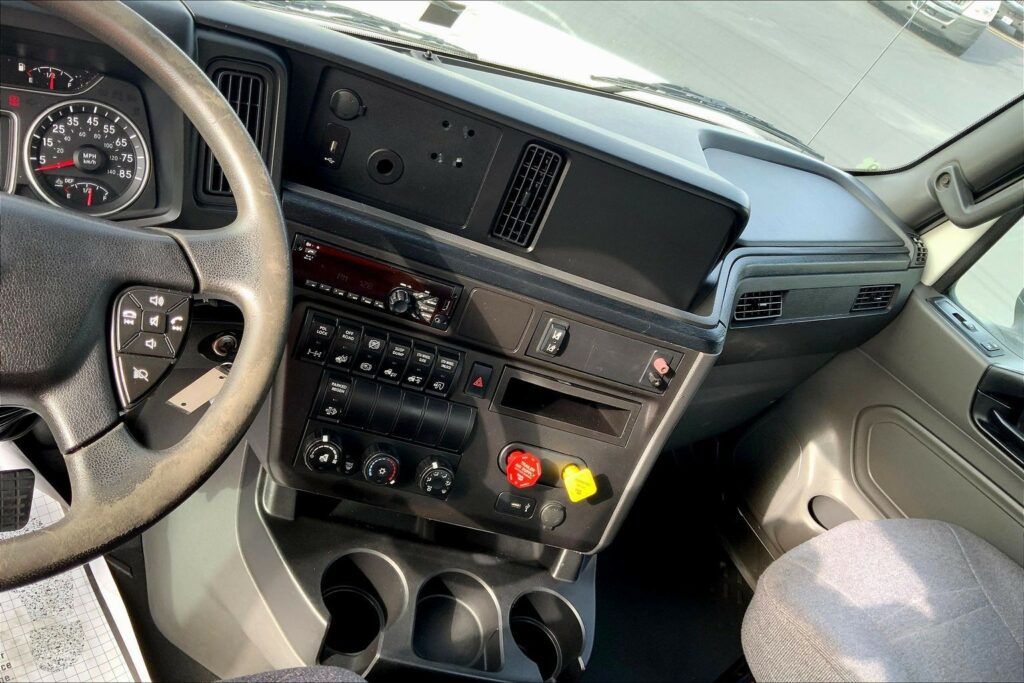 2020 CUM LT625 6×4 Day Cab