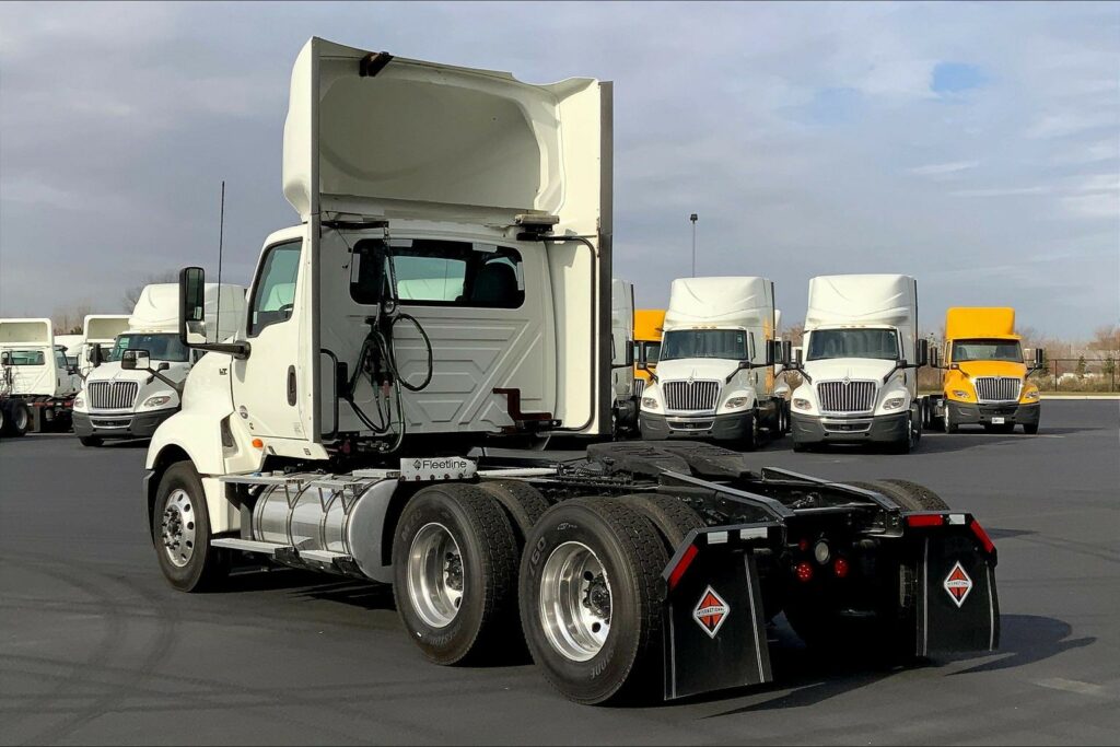 2020 CUM LT625 6×4 Day Cab