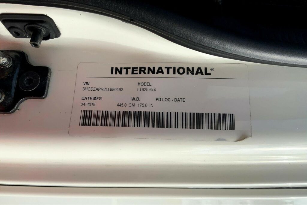 2020 CUM LT625 6×4 Day Cab