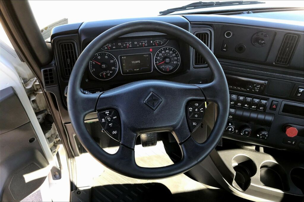 2020 CUM LT625 6×4 Day Cab