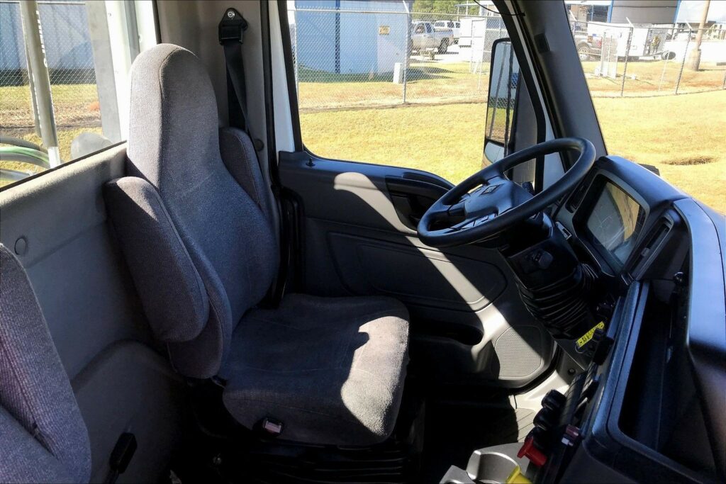 2020 CUM LT625 6×4 Day Cab