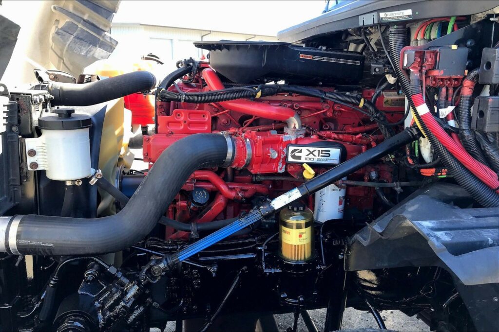 2020 CUM LT625 6×4 Day Cab