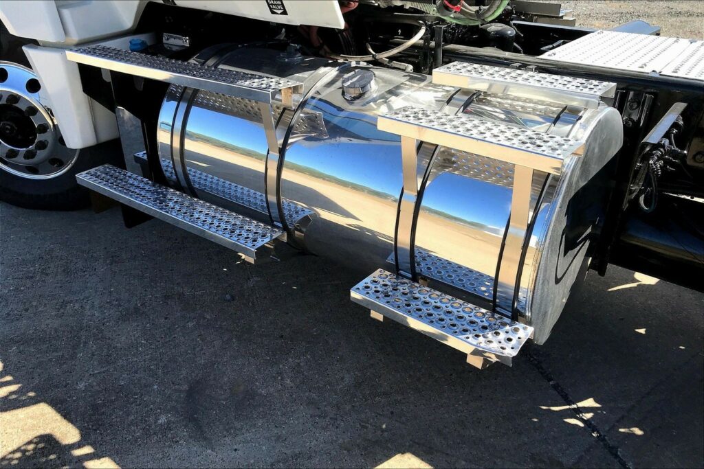 2020 CUM LT625 6×4 Day Cab