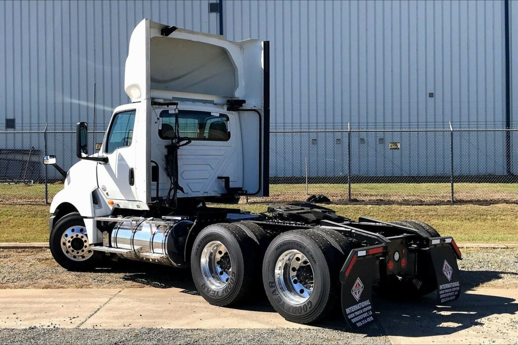 2020 CUM LT625 6×4 Day Cab