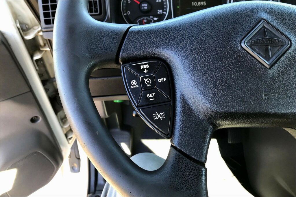 2020 CUM LT625 6×4 Day Cab