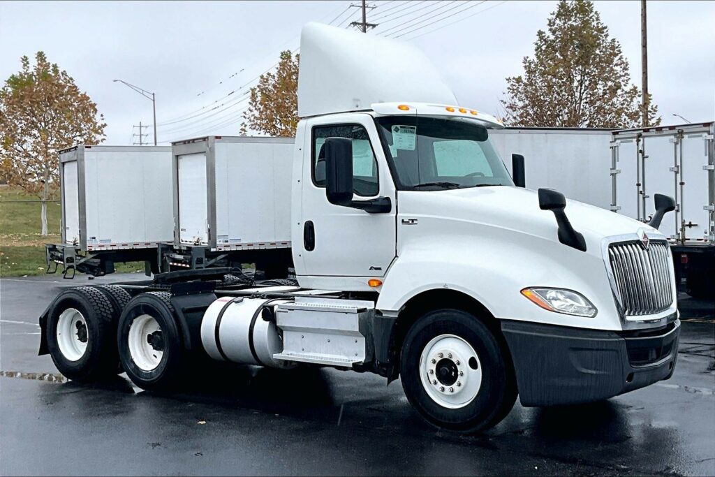 2019 INT LT625 6×4 Day Cab