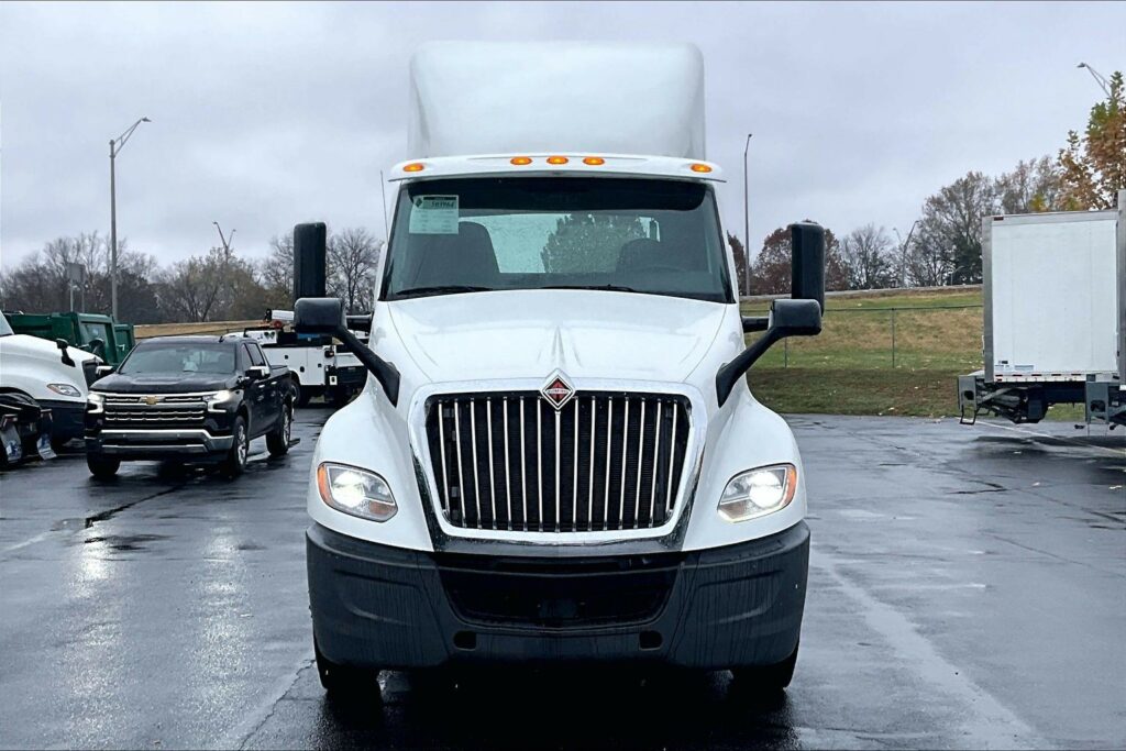 2019 INT LT625 6×4 Day Cab