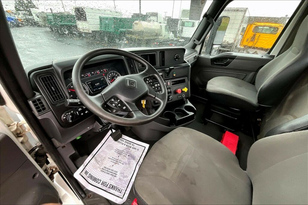 2019 INT LT625 6×4 Day Cab