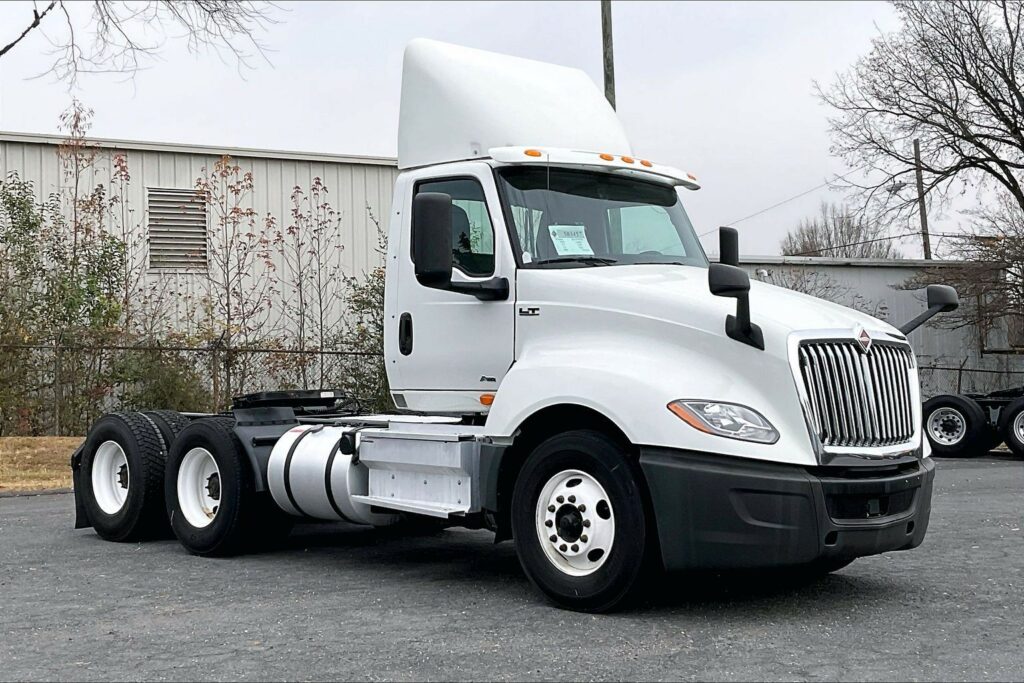 2019 INT LT625 6×4 Day Cab
