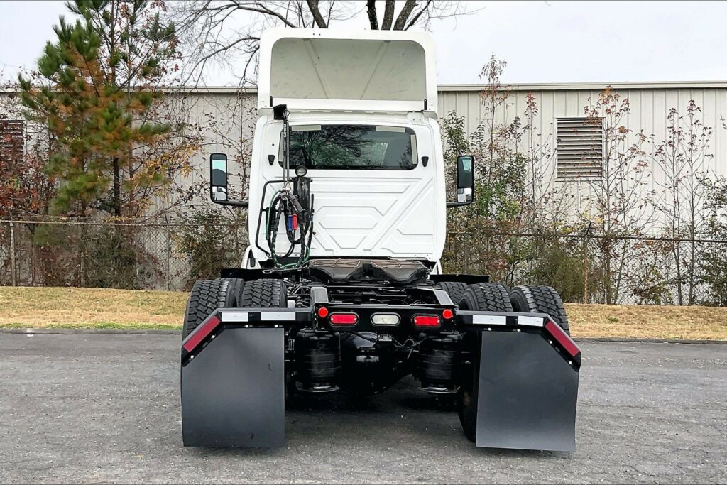 2019 INT LT625 6×4 Day Cab