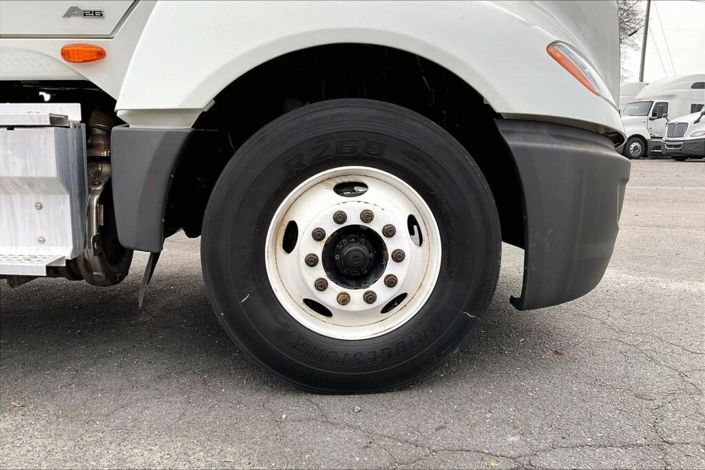 2019 INT LT625 6×4 Day Cab