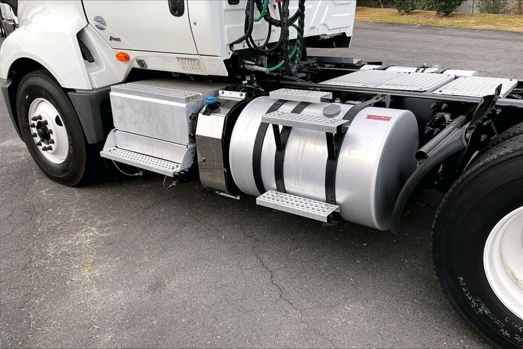 2019 INT LT625 6×4 Day Cab