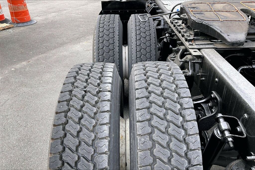 2019 INT LT625 6×4 Day Cab