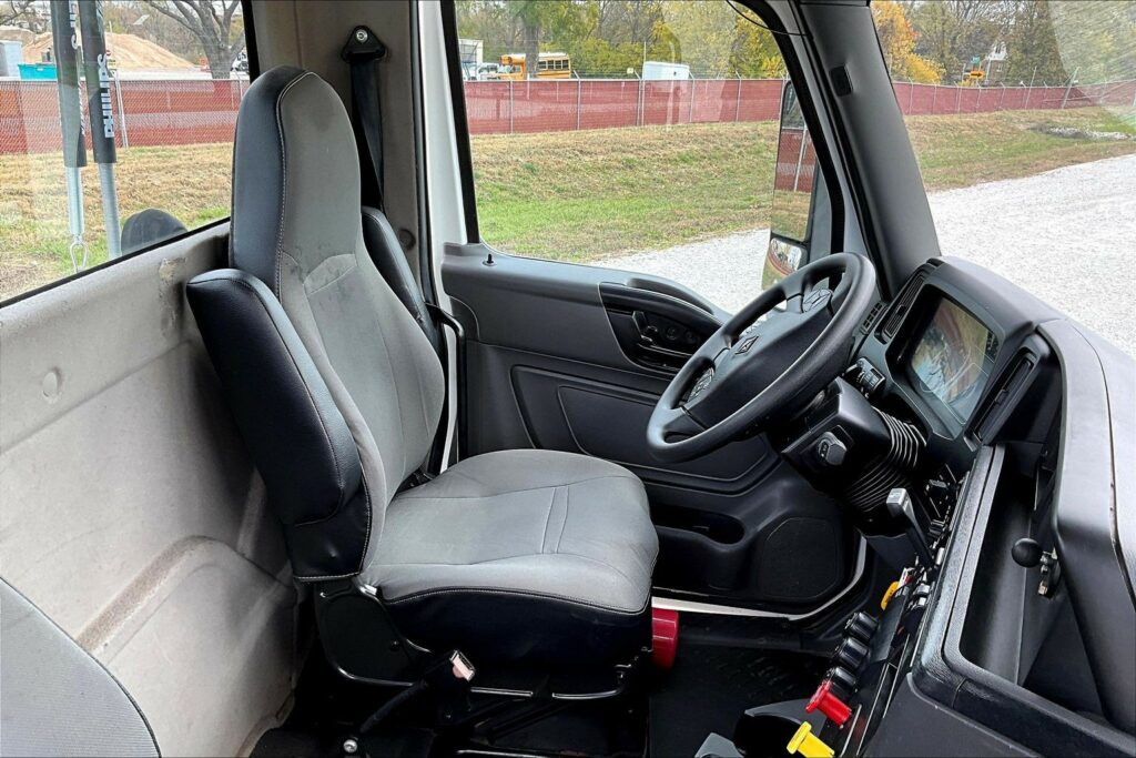 2019 INT LT625 6×4 Day Cab