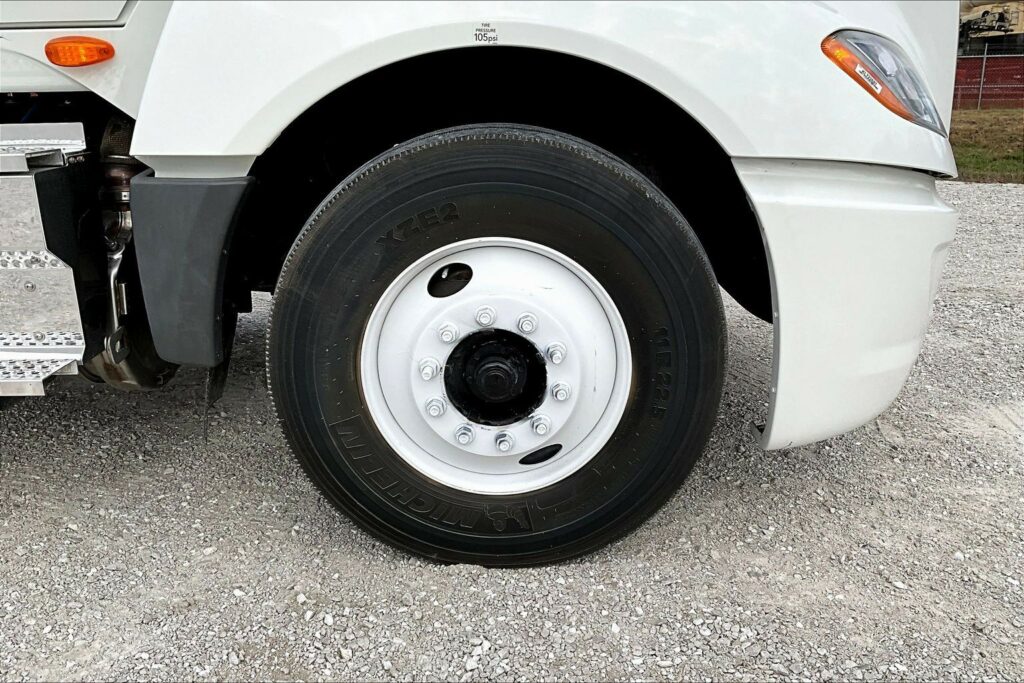 2019 INT LT625 6×4 Day Cab