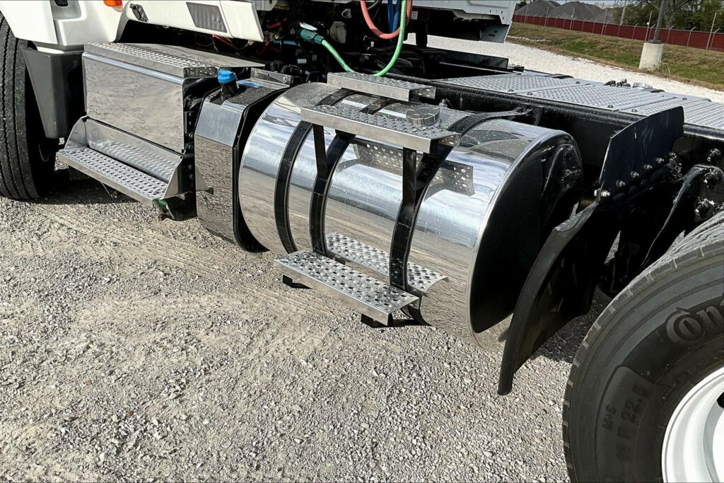 2019 INT LT625 6×4 Day Cab