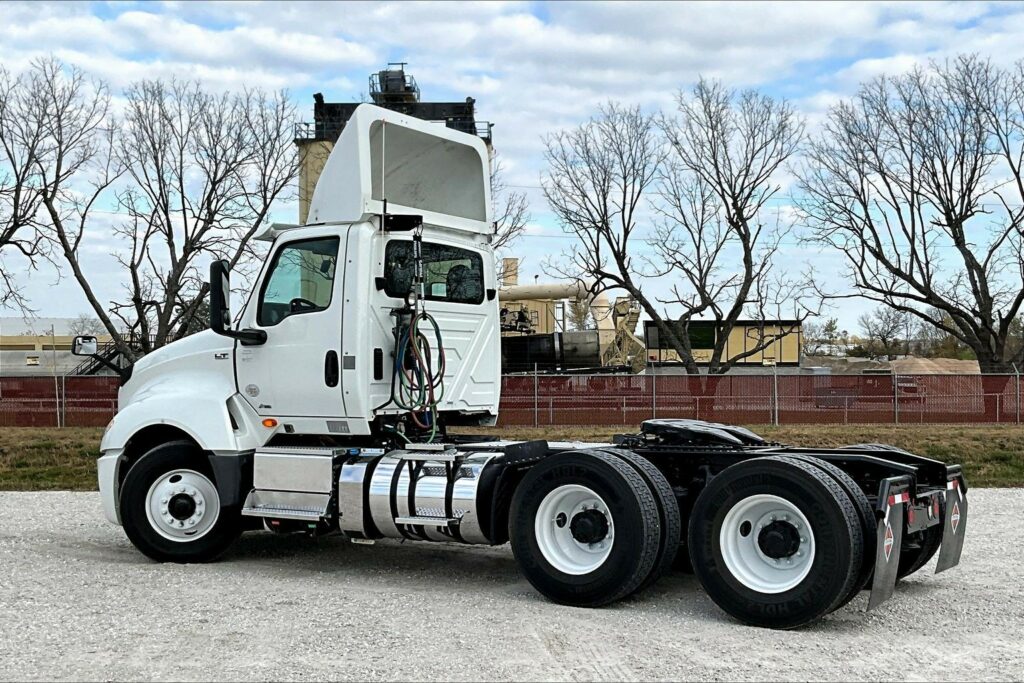 2019 INT LT625 6×4 Day Cab