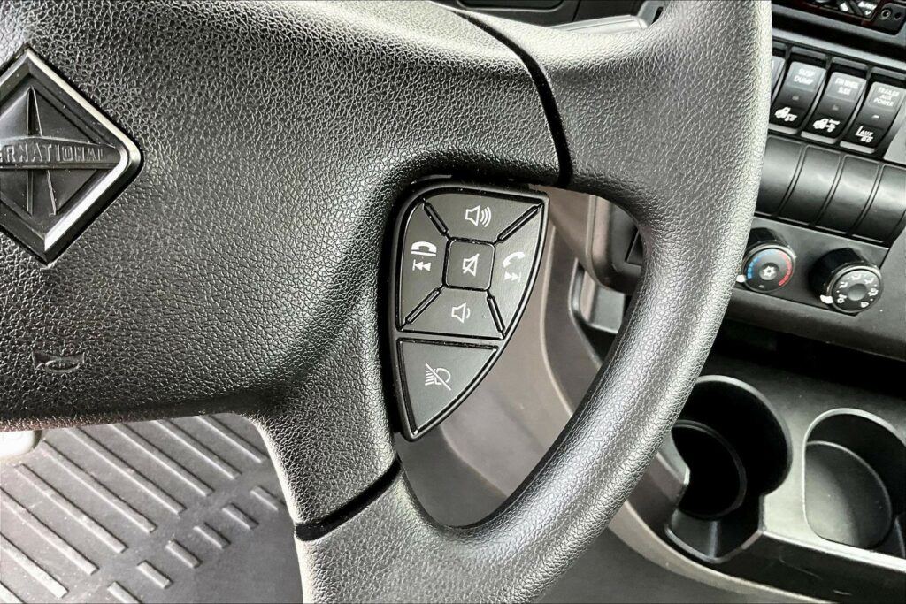 2019 INT LT625 6×4 Day Cab