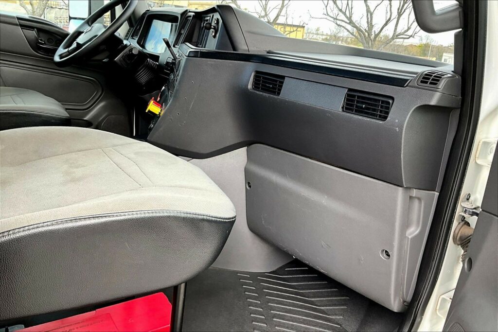 2019 INT LT625 6×4 Day Cab