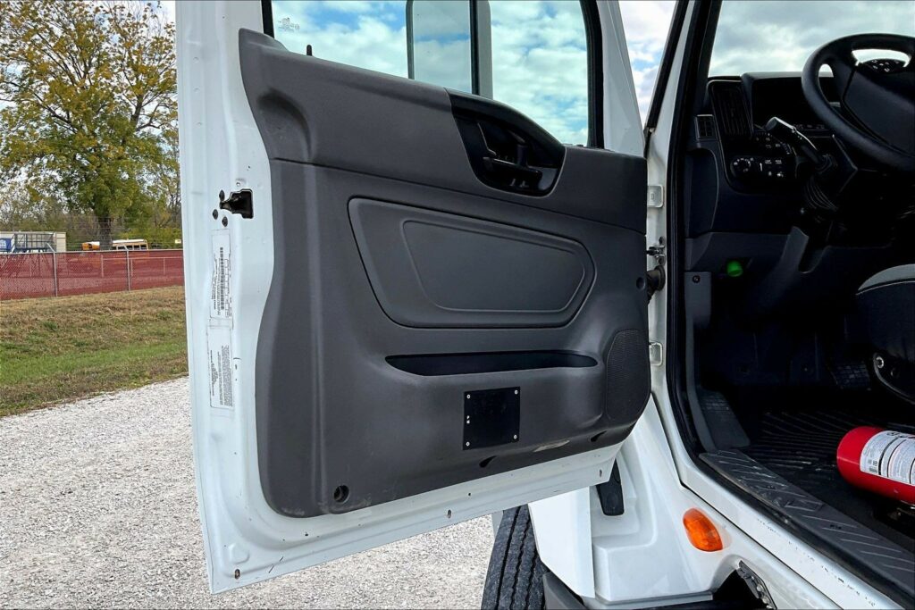 2019 INT LT625 6×4 Day Cab